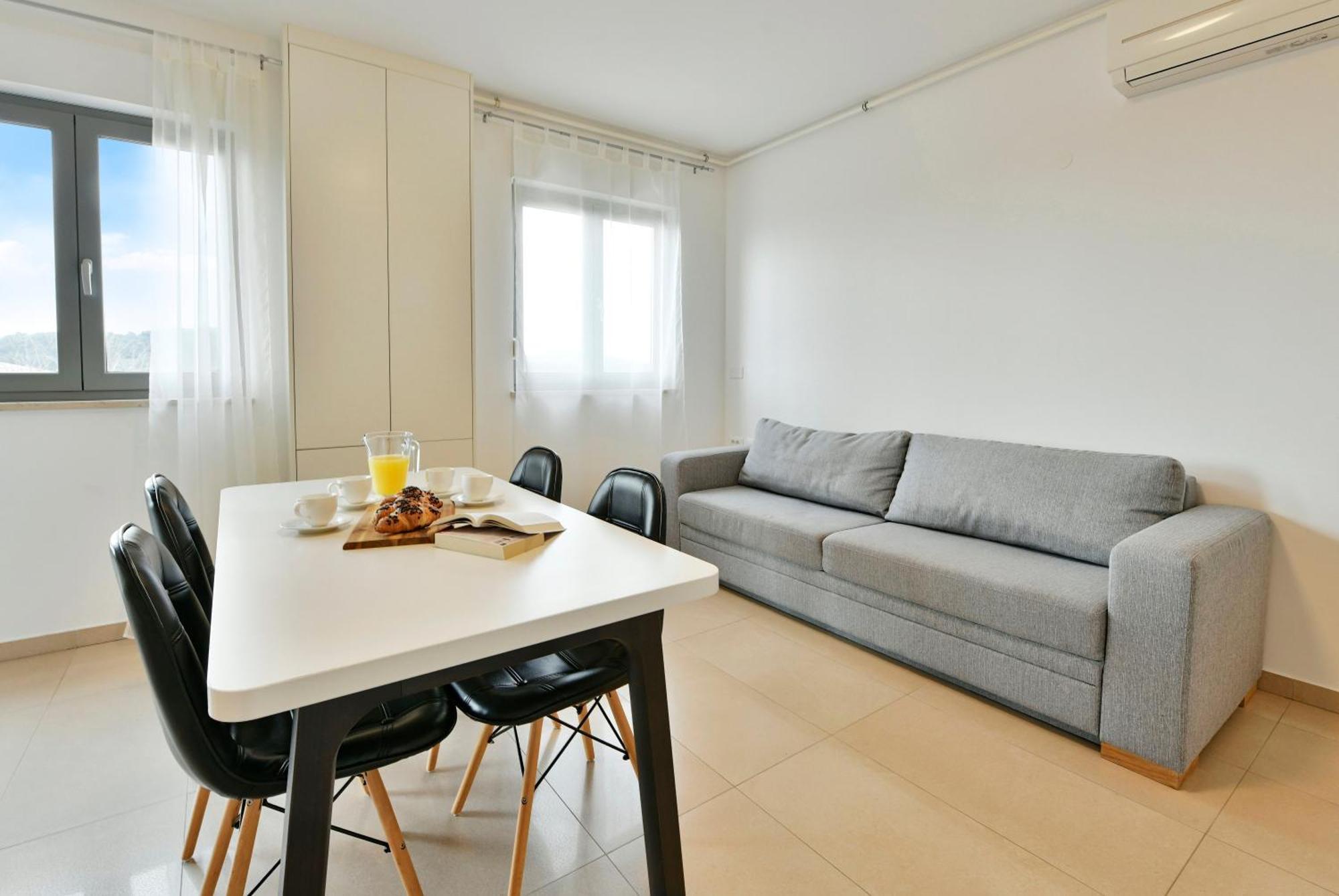 Rudan Apartment